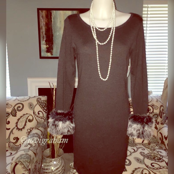 🌸HP🌸 Carmen Marc Valvo - Picture 2 of 4